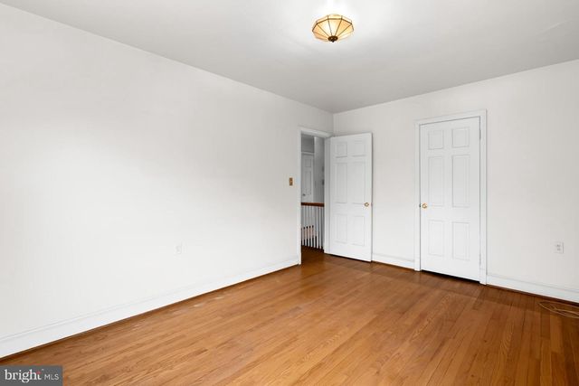 301 S IVY ST, Arlington, VA 22204