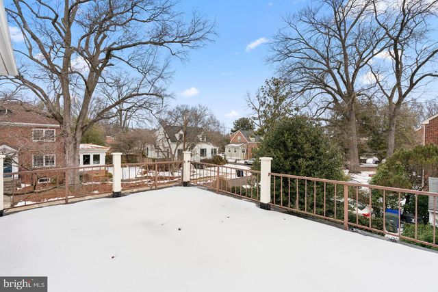 301 S IVY ST, Arlington, VA 22204