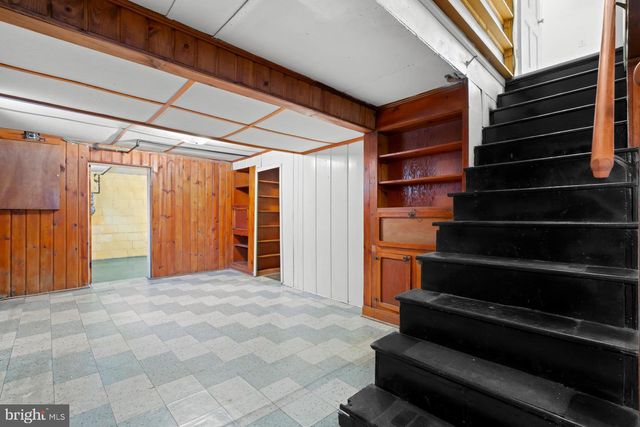 301 S IVY ST, Arlington, VA 22204