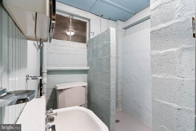 301 S IVY ST, Arlington, VA 22204