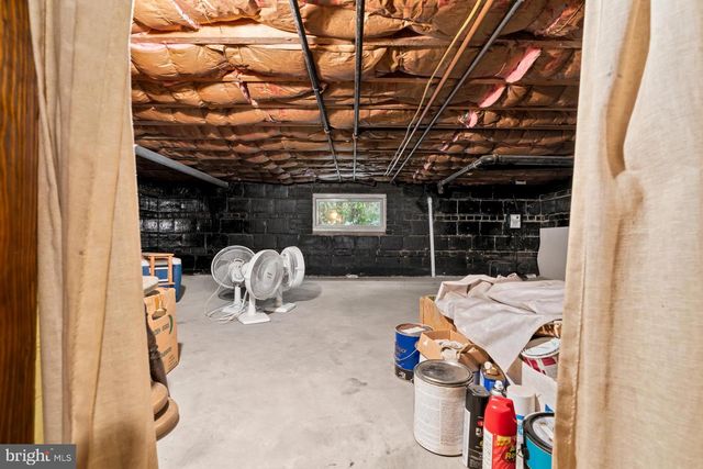 301 S IVY ST, Arlington, VA 22204