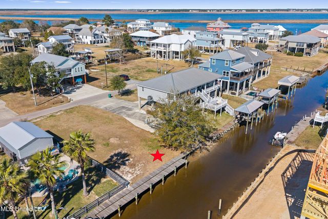 81 Fiber Street, Bay Saint Louis, MS 39520