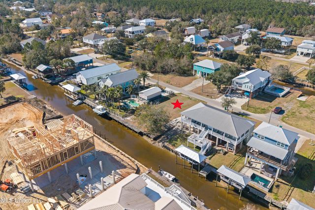 81 Fiber Street, Bay Saint Louis, MS 39520