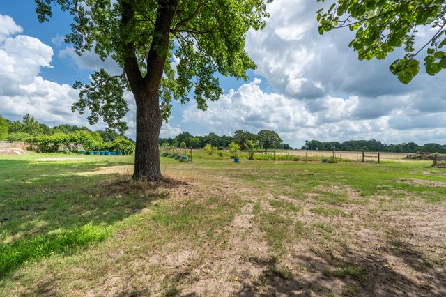 2715 FM 857, Grand Saline, TX 75140