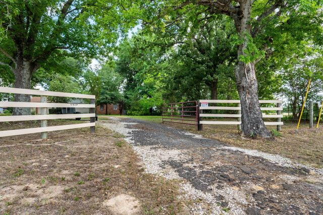 2715 FM 857, Grand Saline, TX 75140