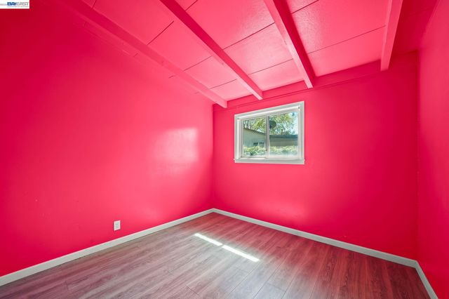 2315 Ralmar Ave, East Palo Alto, CA 94303