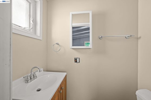 2315 Ralmar Ave, East Palo Alto, CA 94303