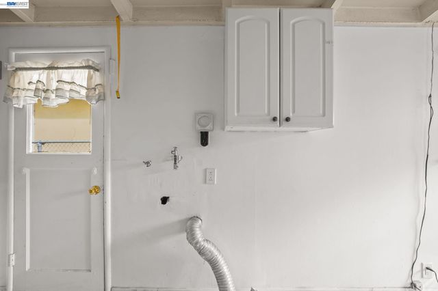 2315 Ralmar Ave, East Palo Alto, CA 94303