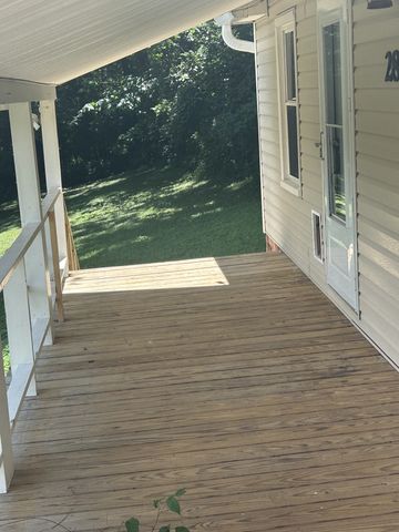 2837 Lower Walkers Creek Rd, Goodlettsville, TN 37072