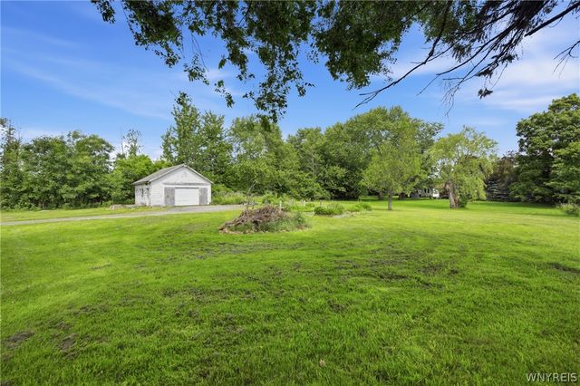 8279 Erie Road, Evans, NY 14006