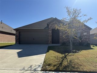 505 Summit Pass Lane, Princeton, TX 75407