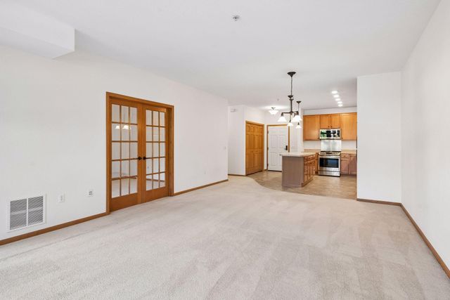 7100 Metro Boulevard 233, Edina, MN 55439