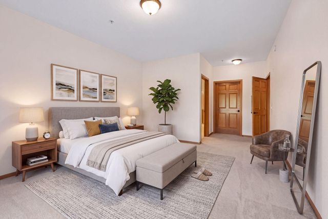 7100 Metro Boulevard 233, Edina, MN 55439