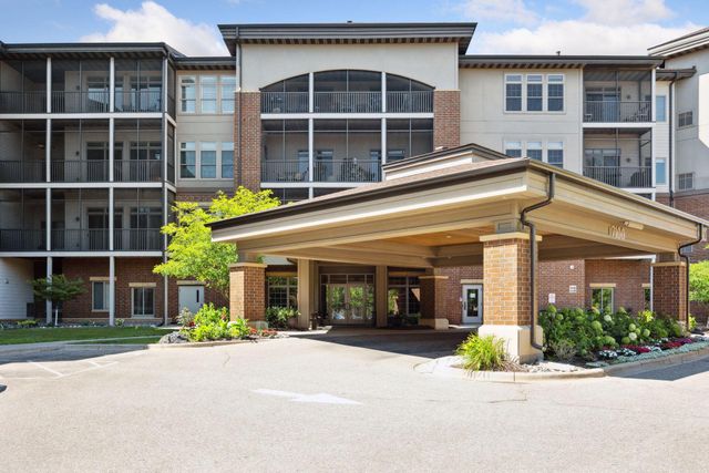 7100 Metro Boulevard 233, Edina, MN 55439