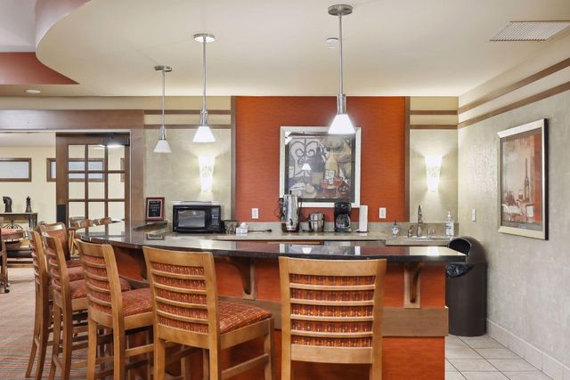 7100 Metro Boulevard 233, Edina, MN 55439