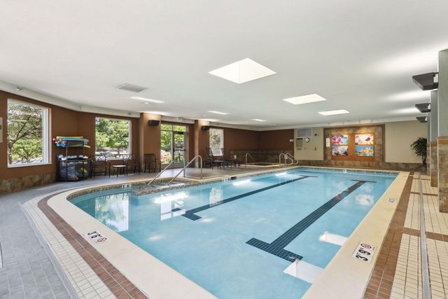 7100 Metro Boulevard 233, Edina, MN 55439