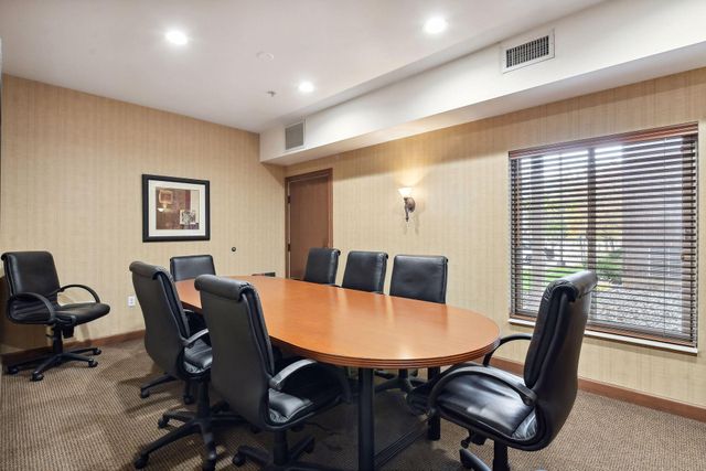 7100 Metro Boulevard 233, Edina, MN 55439