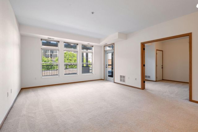 7100 Metro Boulevard 233, Edina, MN 55439
