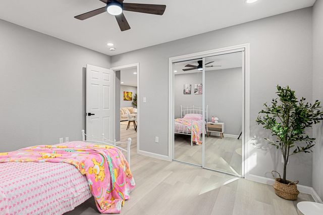 305 N Ennis St, Houston, TX 77003