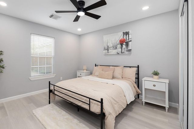 305 N Ennis St, Houston, TX 77003