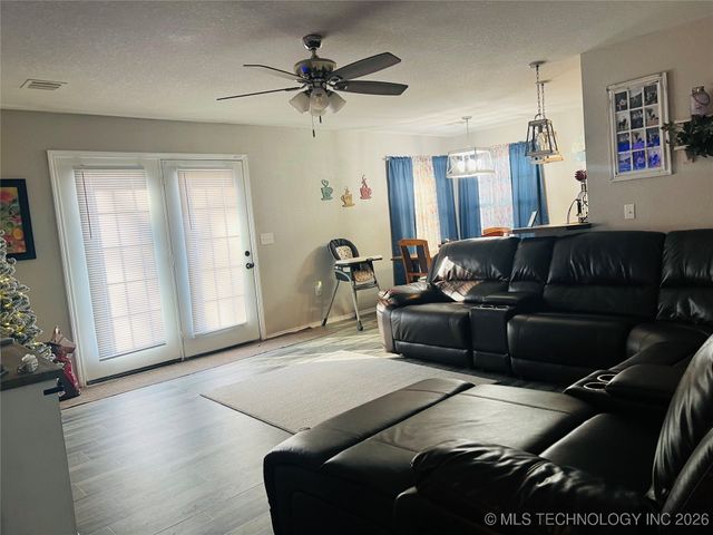 273 Main, Lone Grove, OK 73443