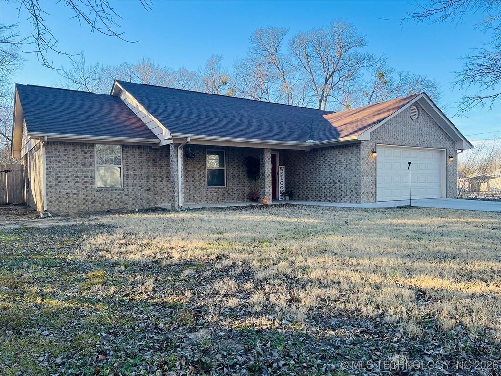 273 Main, Lone Grove, OK 73443