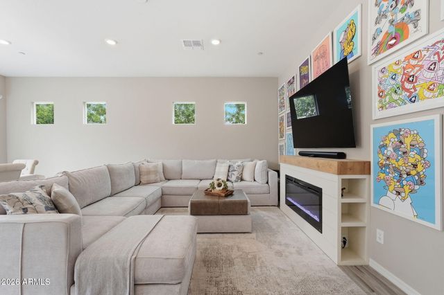 1516 E MEGAN Street, Gilbert, AZ 85295