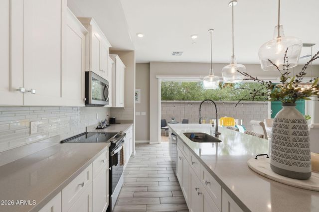 1516 E MEGAN Street, Gilbert, AZ 85295