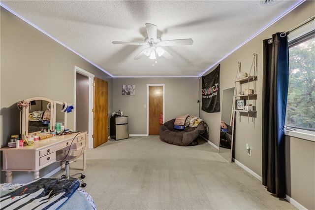 3400 SW 22nd Street, Blue Springs, MO 64015