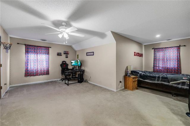 3400 SW 22nd Street, Blue Springs, MO 64015