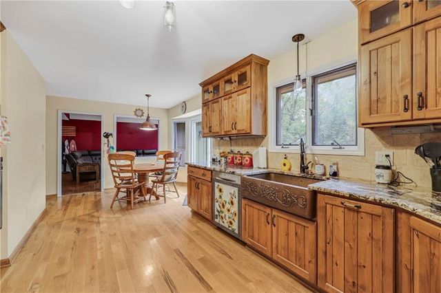 3400 SW 22nd Street, Blue Springs, MO 64015