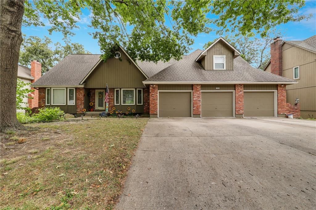 3400 SW 22nd Street, Blue Springs, MO 64015