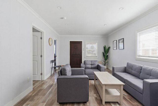 83 N King Road, San Jose, CA 95116