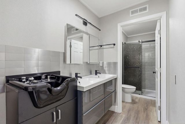 83 N King Road, San Jose, CA 95116