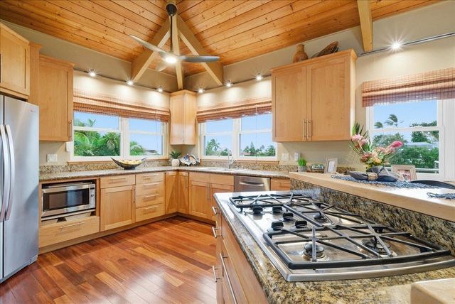 2174 Aluna Pl, Kihei, HI 96753