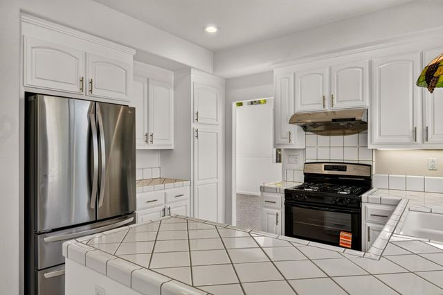 19243 Dovewood Court, Salinas, CA 93908