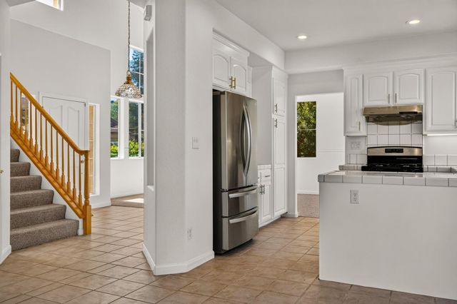 19243 Dovewood Court, Salinas, CA 93908