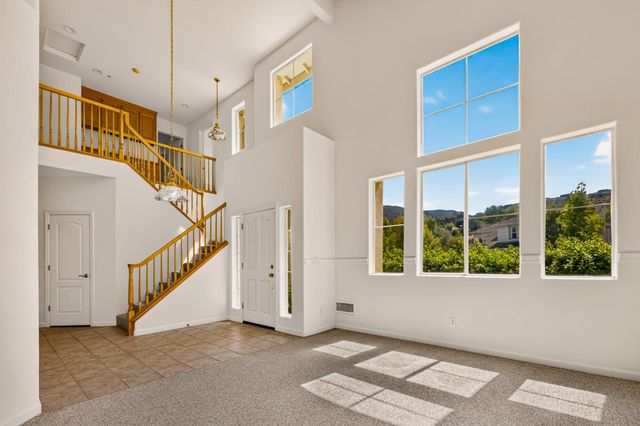 19243 Dovewood Court, Salinas, CA 93908