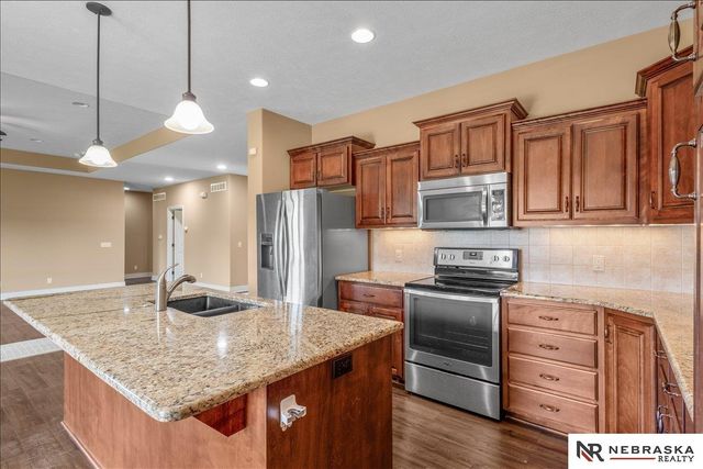 4905 Waterford Avenue, Bellevue, NE 68123