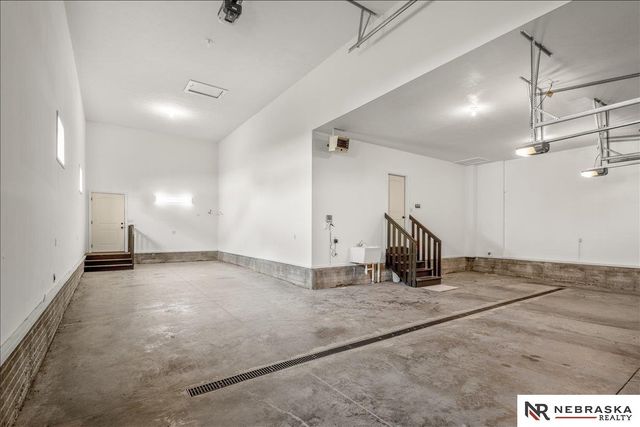 4905 Waterford Avenue, Bellevue, NE 68123