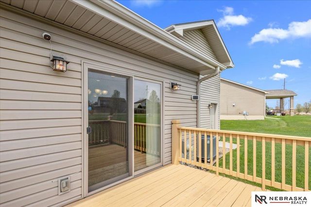4905 Waterford Avenue, Bellevue, NE 68123