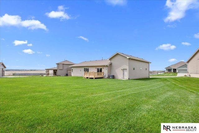 4905 Waterford Avenue, Bellevue, NE 68123