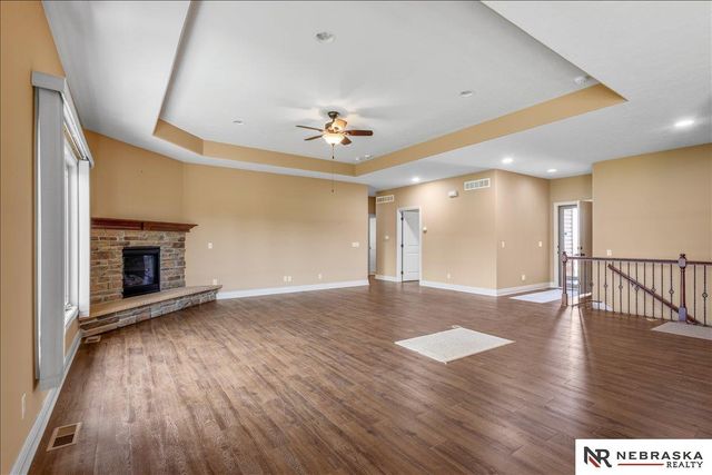 4905 Waterford Avenue, Bellevue, NE 68123