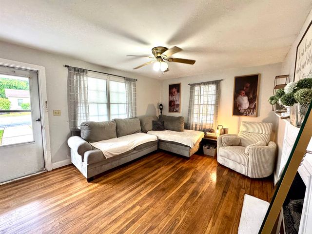 412 E Montgomery Street, Gaffney, SC 29340