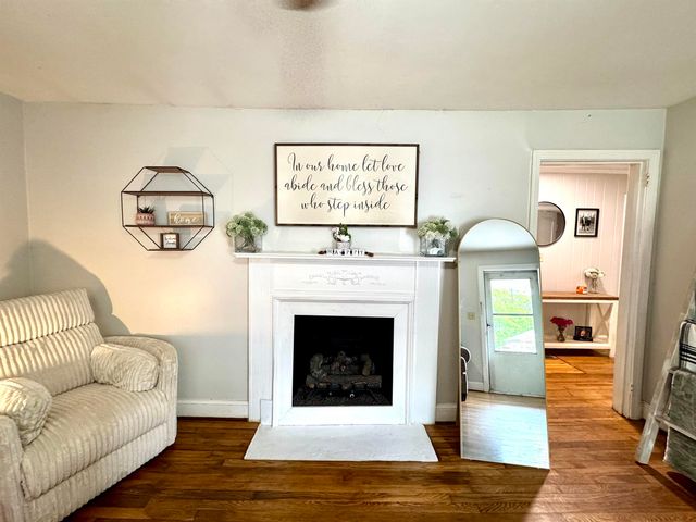 412 E Montgomery Street, Gaffney, SC 29340