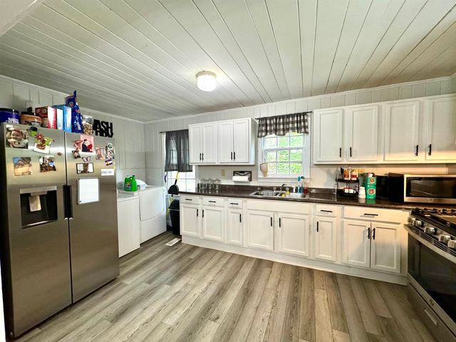 412 E Montgomery Street, Gaffney, SC 29340