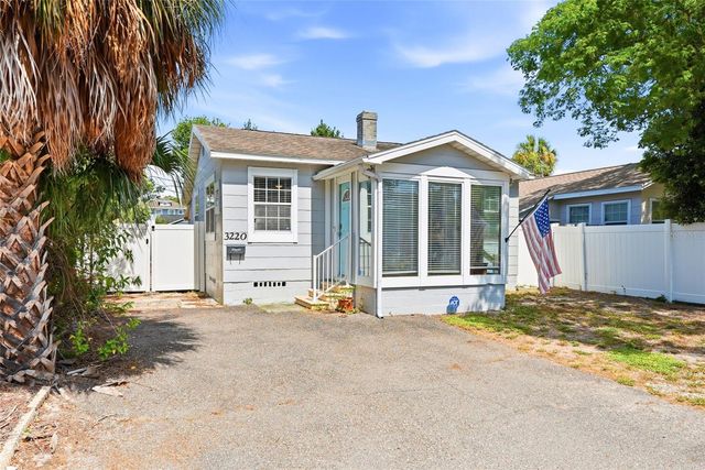 3220 16TH STREET N, St Petersburg, FL 33704