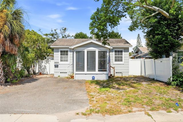 3220 16TH STREET N, St Petersburg, FL 33704