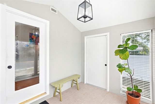3220 16TH STREET N, St Petersburg, FL 33704