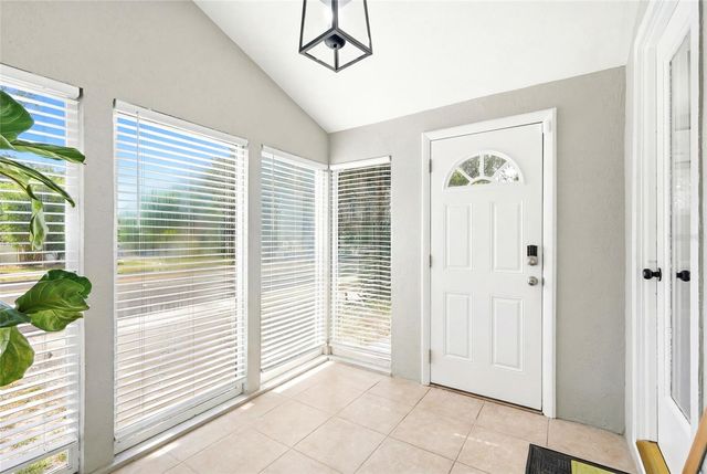 3220 16TH STREET N, St Petersburg, FL 33704